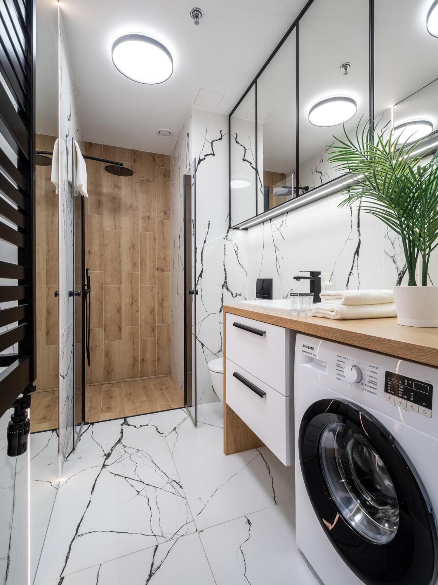 Apartament Wola Tower Deluxe Separate Bedroom With Free Garage - By Perfect Warszawa